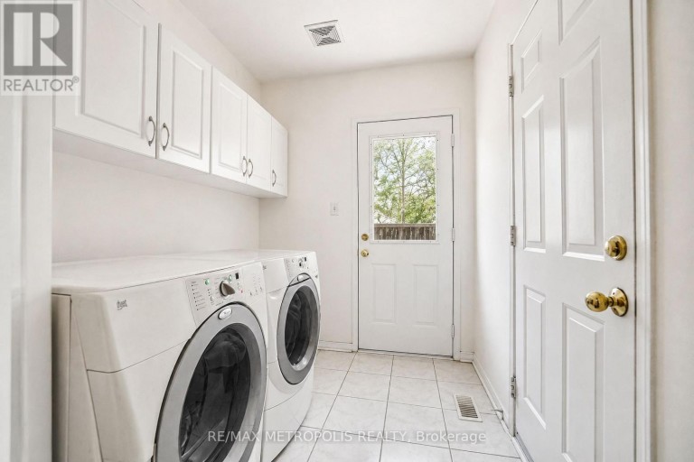 58 DUNWELL CRESCENT, Ajax (Northeast Ajax), Ontario, L1T0A7