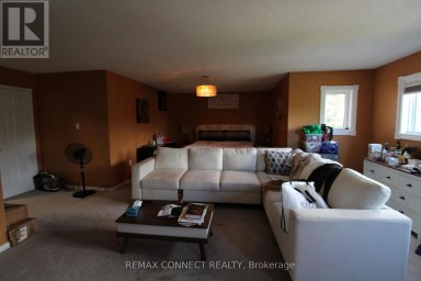 80 KENNETT DRIVE Whitby (Lynde Creek) Ontario photo 3