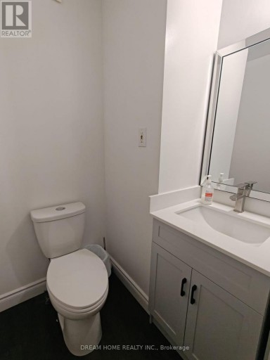 150 HILLSIDE LAKE ROAD, North Bay (Airport), Ontario, P1B8G2