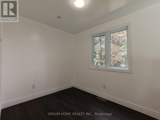 150 HILLSIDE LAKE ROAD, North Bay (Airport), Ontario, P1B8G2