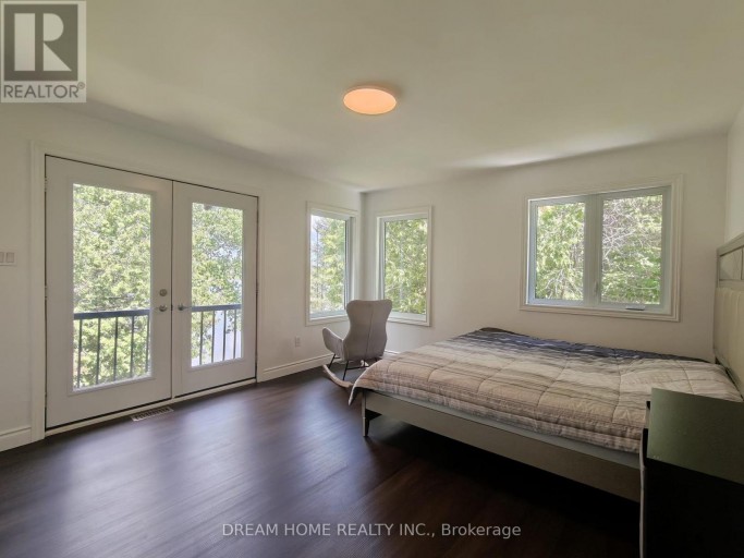 150 HILLSIDE LAKE ROAD, North Bay (Airport), Ontario, P1B8G2