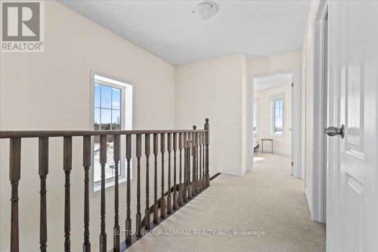 83 SHELBURNE AVENUE, Wasaga Beach, Ontario, L9Z0L2