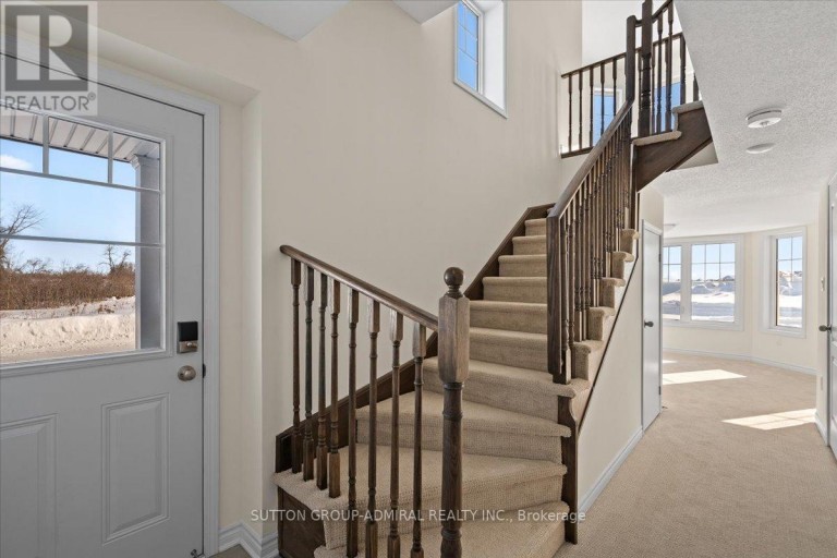 83 SHELBURNE AVENUE, Wasaga Beach, Ontario, L9Z0L2