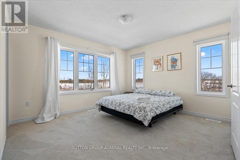 83 SHELBURNE AVENUE, Wasaga Beach, Ontario, L9Z0L2