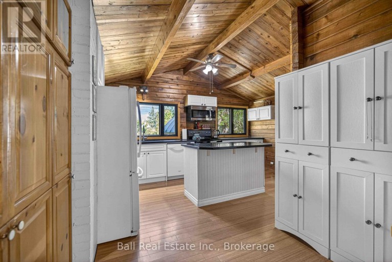 1982 COUNTY RD 8, Kawartha Lakes (Bobcaygeon), Ontario, K0M1A0