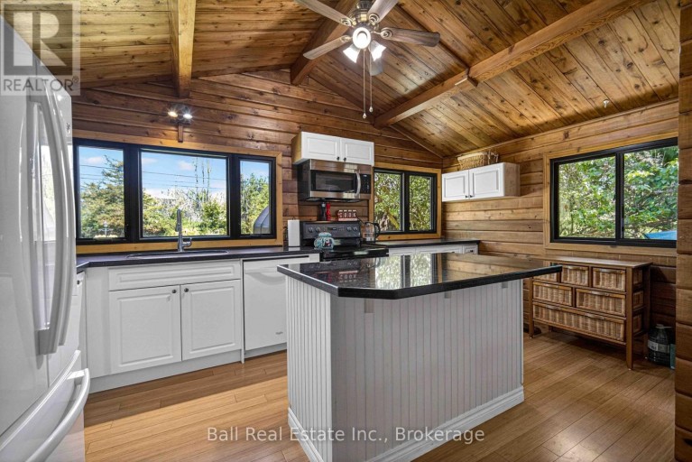 1982 COUNTY RD 8, Kawartha Lakes (Bobcaygeon), Ontario, K0M1A0