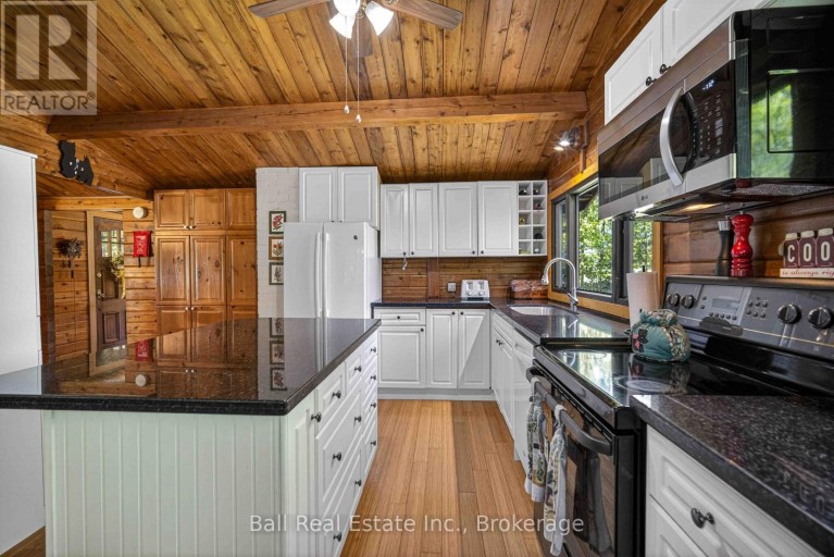 1982 COUNTY RD 8, Kawartha Lakes (Bobcaygeon), Ontario, K0M1A0