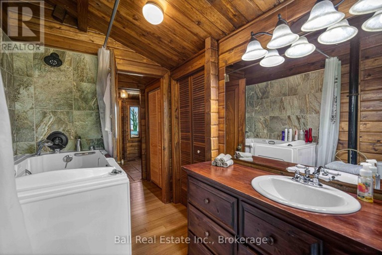 1982 COUNTY RD 8, Kawartha Lakes (Bobcaygeon), Ontario, K0M1A0