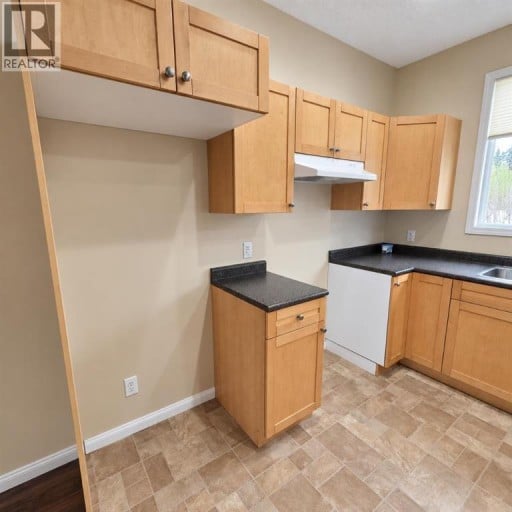 4, 624 41 Street, Edson, Alberta, T7E1A4