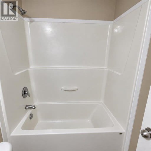4, 624 41 Street, Edson, Alberta, T7E1A4