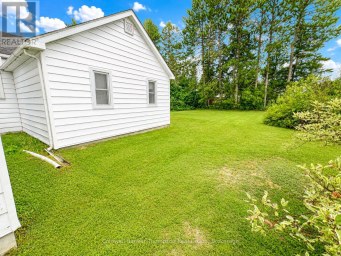 18 EAGLE LAKE ROAD South River Ontario photo 2