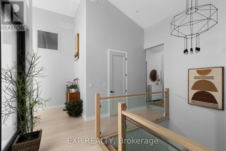 236 COX MILL ROAD, Barrie (Painswick North), Ontario, L4N4G5