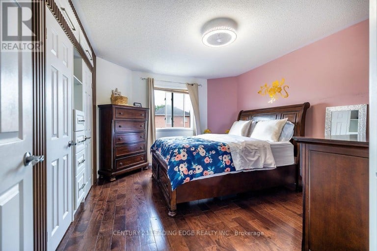 14 GUILDWOOD DRIVE, Clarington (Bowmanville), Ontario, L1C5E1