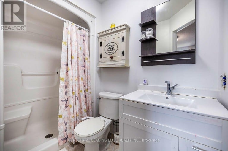 14 GUILDWOOD DRIVE, Clarington (Bowmanville), Ontario, L1C5E1