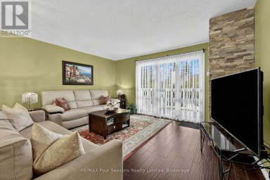 839 - 34 DAWSON DRIVE Collingwood Ontario photo 2