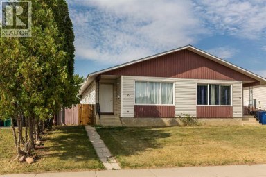 10 Cayuga Crescent W Lethbridge Alberta photo 2
