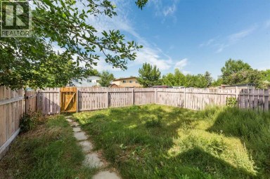 10 Cayuga Crescent W Lethbridge Alberta photo 23