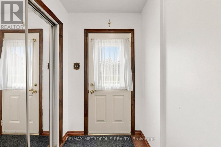 96 - 580 EYER DRIVE, Pickering (West Shore), Ontario, L1W3B7