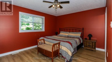 79 WHITE ELM ROAD Barrie (Holly) Ontario photo 12