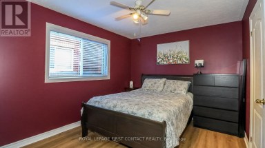 79 WHITE ELM ROAD Barrie (Holly) Ontario photo 15