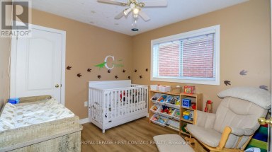 79 WHITE ELM ROAD Barrie (Holly) Ontario photo 16