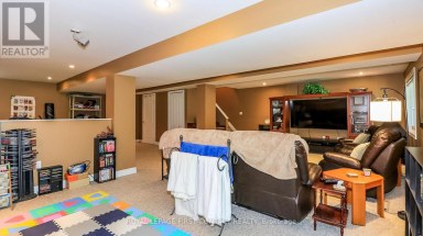 79 WHITE ELM ROAD Barrie (Holly) Ontario photo 23