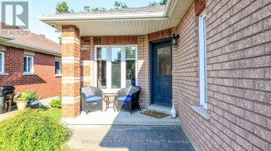 79 WHITE ELM ROAD Barrie (Holly) Ontario photo 3