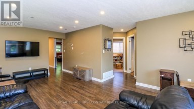 79 WHITE ELM ROAD Barrie (Holly) Ontario photo 7