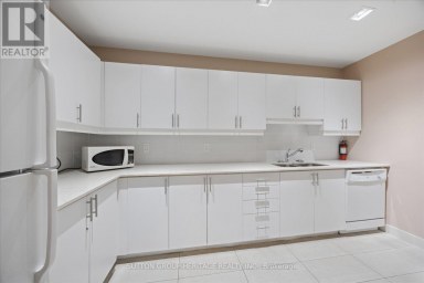 603 - 1600 CHARLES STREET Whitby (Port Whitby) Ontario photo 36