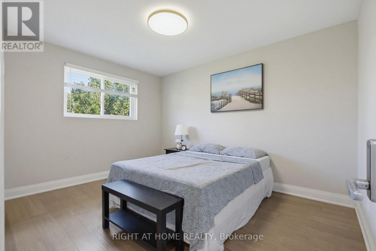 363 SENTINEL ROAD, Toronto (York University Heights), Ontario, M3J1V1
