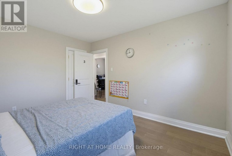363 SENTINEL ROAD, Toronto (York University Heights), Ontario, M3J1V1