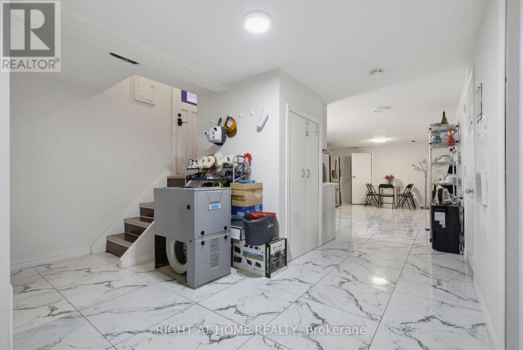 363 SENTINEL ROAD, Toronto (York University Heights), Ontario, M3J1V1