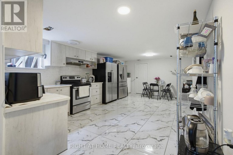 363 SENTINEL ROAD, Toronto (York University Heights), Ontario, M3J1V1