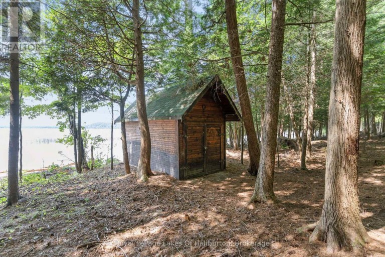 1046 PLACID LANE, Algonquin Highlands (Stanhope), Ontario, K0M1S0