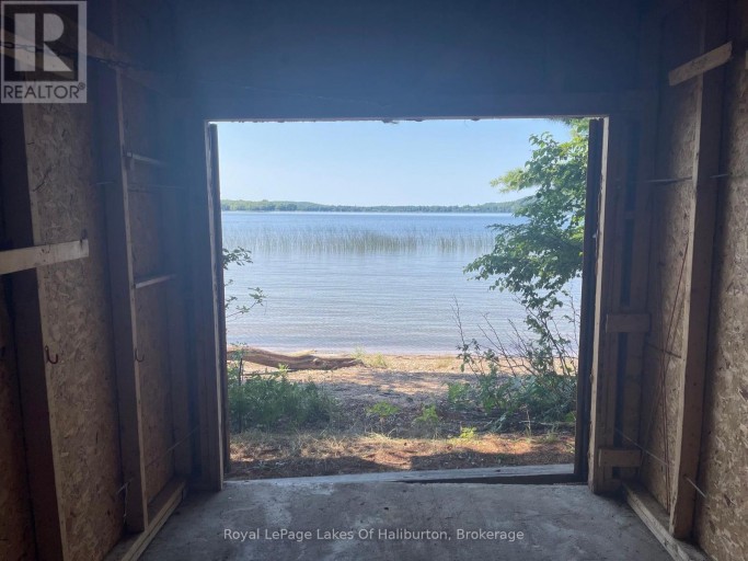 1046 PLACID LANE, Algonquin Highlands (Stanhope), Ontario, K0M1S0