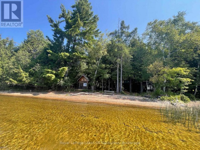 1046 PLACID LANE, Algonquin Highlands (Stanhope), Ontario, K0M1S0
