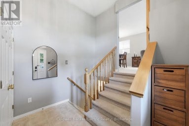 854 ABBEY LANE Peterborough (Ashburnham Ward 4) Ontario photo 4