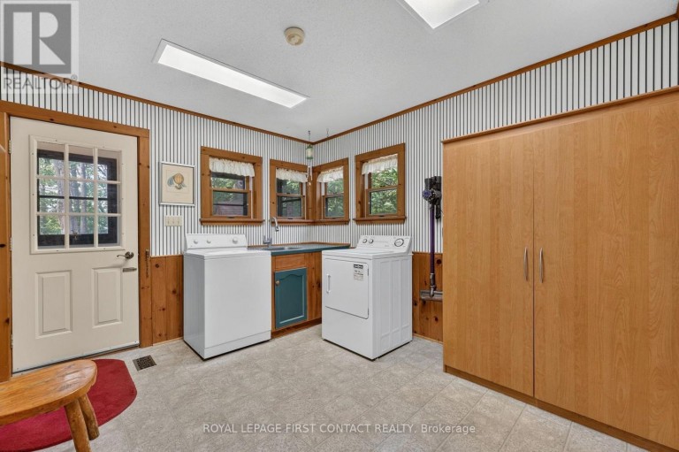 29 DORAN ROAD, Springwater (Midhurst), Ontario, L9X1L3