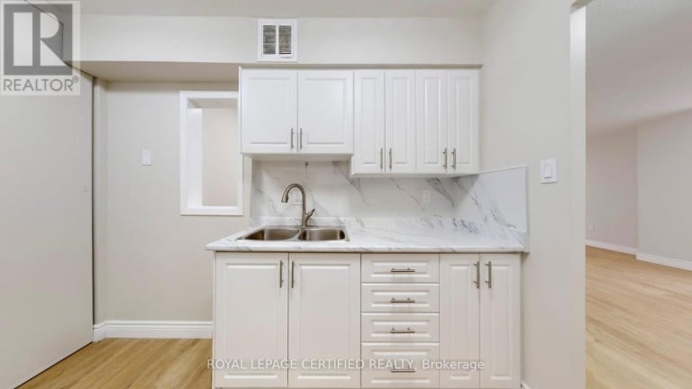 304 - 320 DIXON ROAD, Toronto (Kingsview Village-The Westway), Ontario, M9R1S8