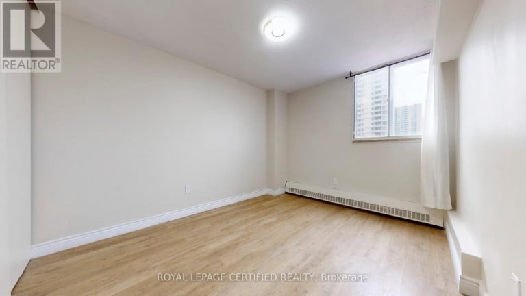 304 - 320 DIXON ROAD, Toronto (Kingsview Village-The Westway), Ontario, M9R1S8