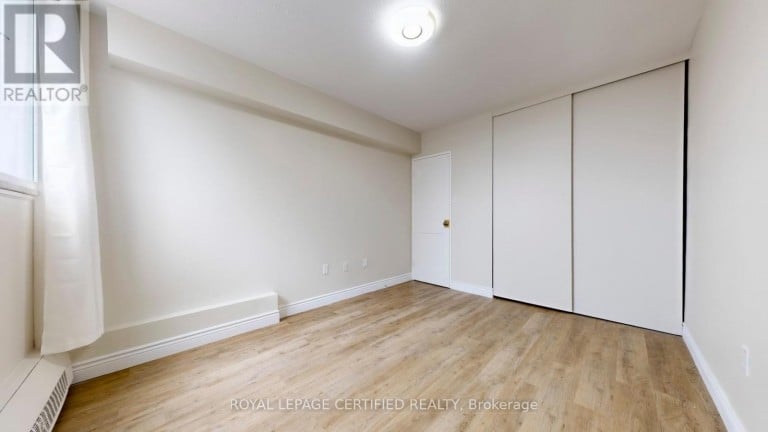 304 - 320 DIXON ROAD, Toronto (Kingsview Village-The Westway), Ontario, M9R1S8