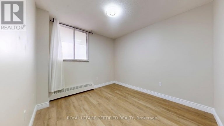 304 - 320 DIXON ROAD, Toronto (Kingsview Village-The Westway), Ontario, M9R1S8