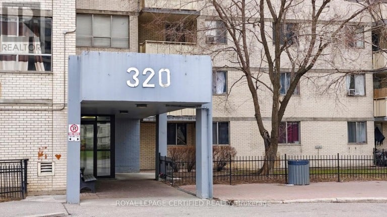 304 - 320 DIXON ROAD, Toronto (Kingsview Village-The Westway), Ontario, M9R1S8