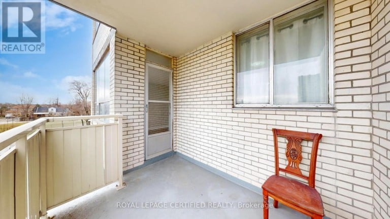 304 - 320 DIXON ROAD, Toronto (Kingsview Village-The Westway), Ontario, M9R1S8