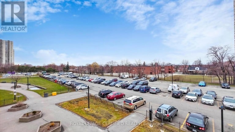 304 - 320 DIXON ROAD, Toronto (Kingsview Village-The Westway), Ontario, M9R1S8