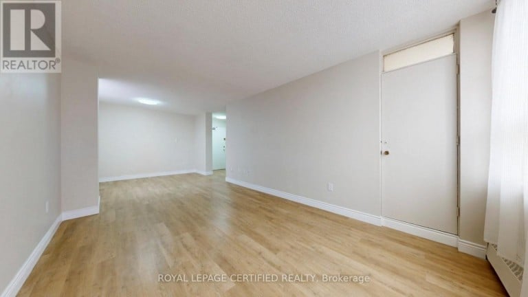 304 - 320 DIXON ROAD, Toronto (Kingsview Village-The Westway), Ontario, M9R1S8