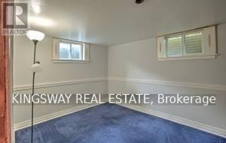 49 DON MOR DRIVE, Newmarket (Central Newmarket), Ontario, L3Y1G8