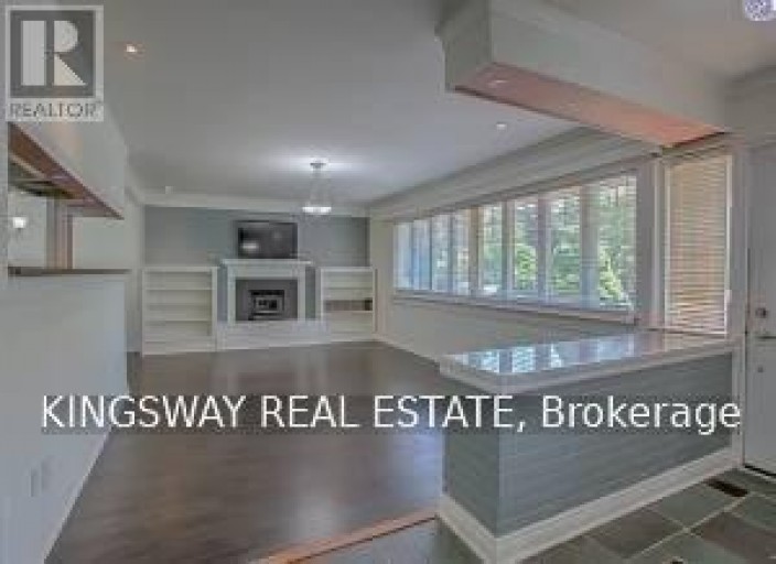 49 DON MOR DRIVE, Newmarket (Central Newmarket), Ontario, L3Y1G8