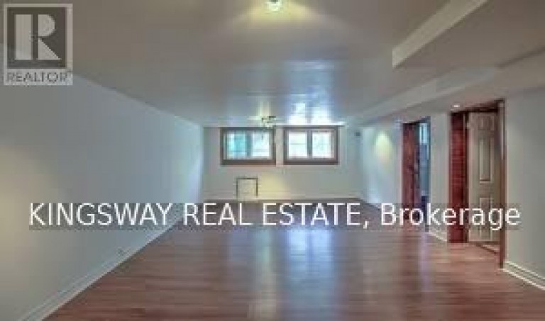 49 DON MOR DRIVE, Newmarket (Central Newmarket), Ontario, L3Y1G8