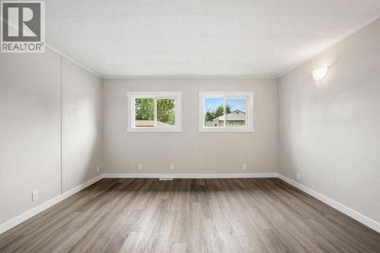 242, 6220 17 Avenue SE, Calgary, Alberta, T2A7H4